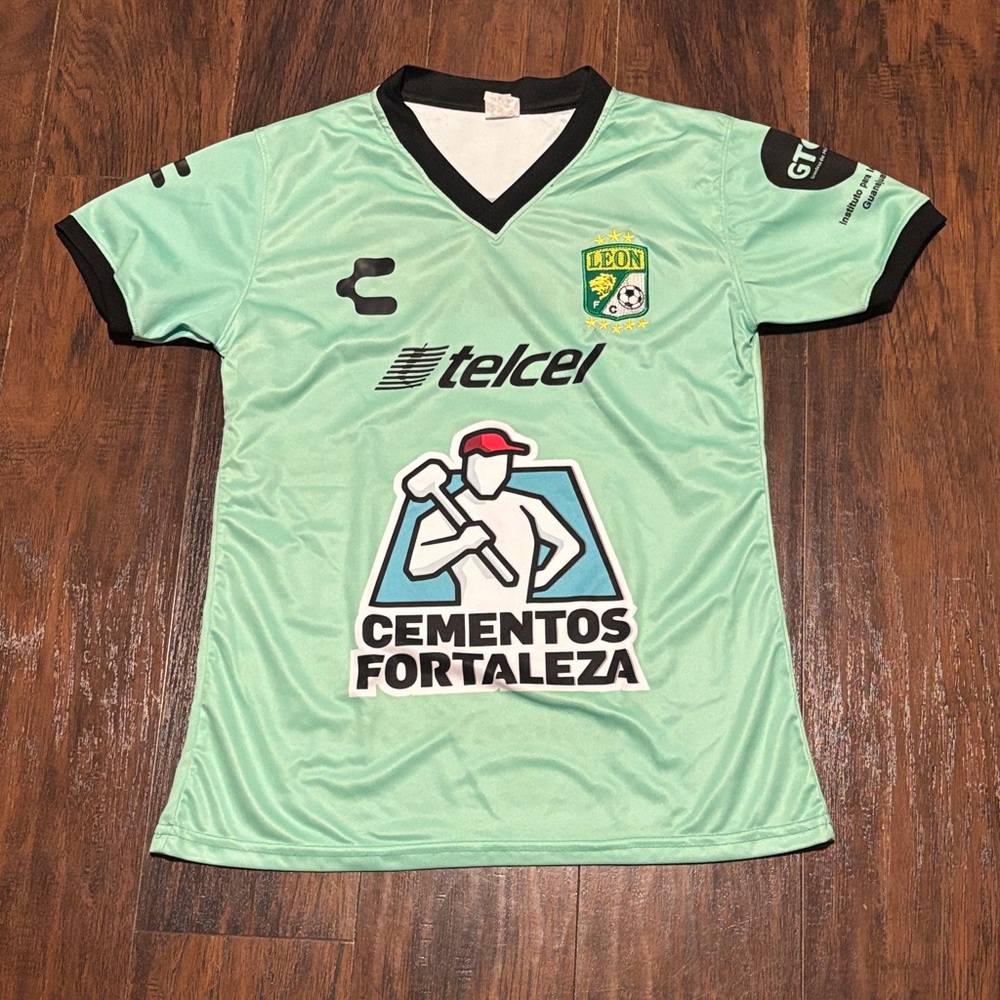Soccer Jersey Club Leon for kids